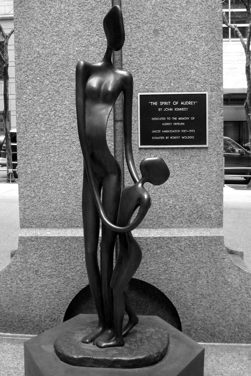 The Spirit of Audrey sculpture located in New York City outside of UNICEF headquarters